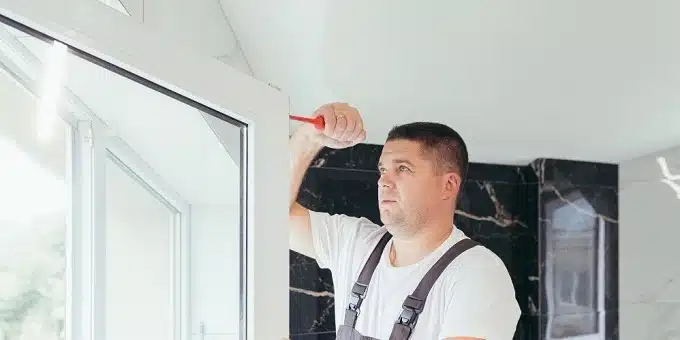 műanyag ablak beállítása